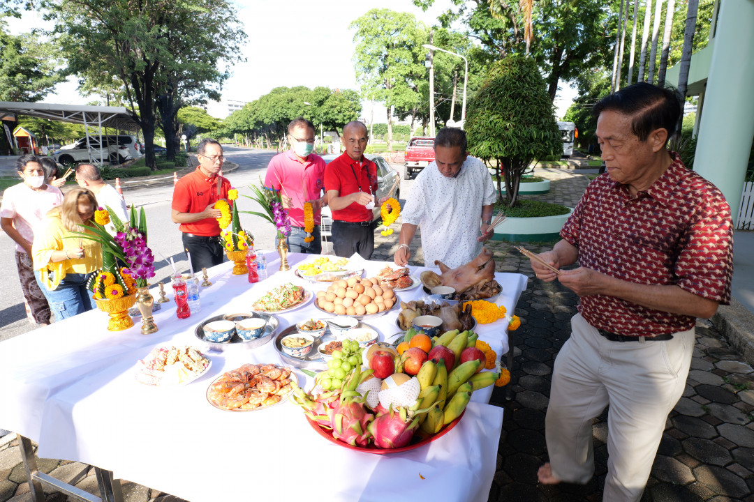 รูปภาพกิจกรรม สหกรณ์ออมทรัพย์การสื่อสารแห่งประเทศไทย ภาพกิจกรรม ทำบุญครบรอบ 54 ปี 2