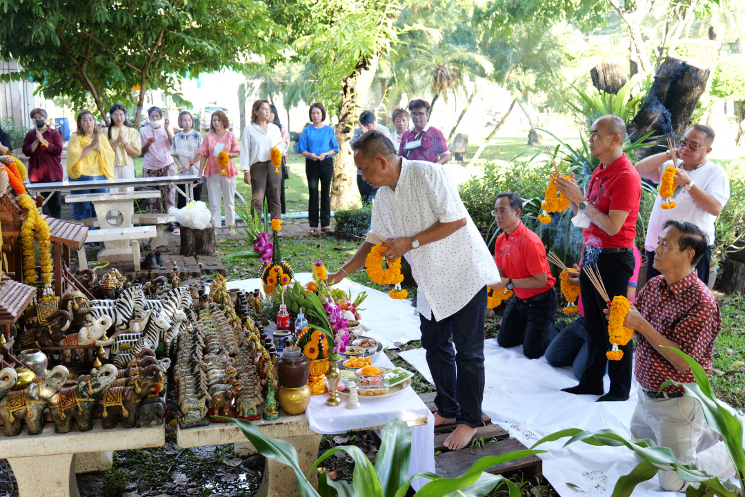 รูปภาพกิจกรรม สหกรณ์ออมทรัพย์การสื่อสารแห่งประเทศไทย ภาพกิจกรรม ทำบุญครบรอบ 54 ปี 6