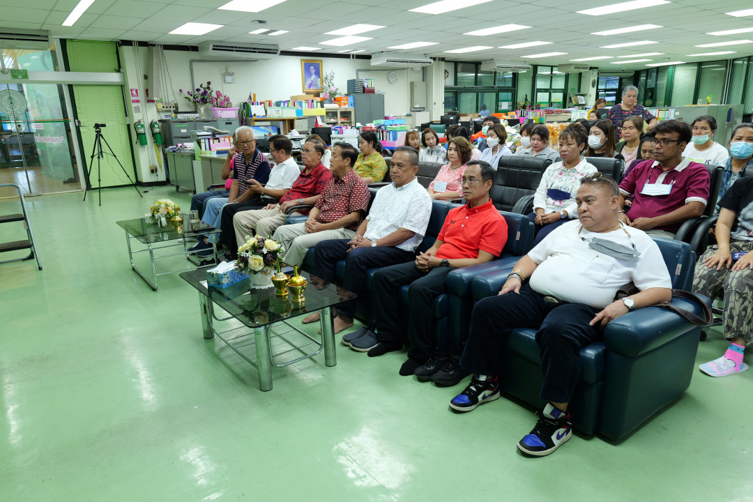 รูปภาพกิจกรรม สหกรณ์ออมทรัพย์การสื่อสารแห่งประเทศไทย ภาพกิจกรรม ทำบุญครบรอบ 54 ปี 12