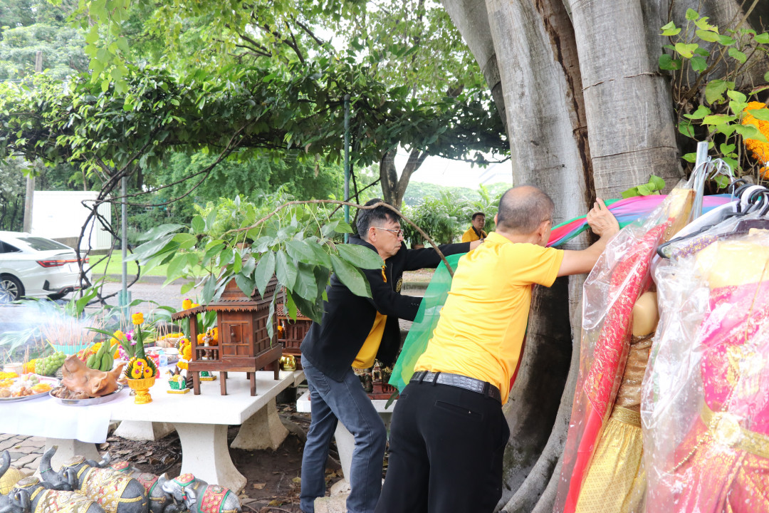 รูปภาพกิจกรรม สหกรณ์ออมทรัพย์การสื่อสารแห่งประเทศไทย กิจกรรม ทำบุญครบรอบ 56 ปี สอ.กสท. วันที่ 1 ตุลาคม 2568 54