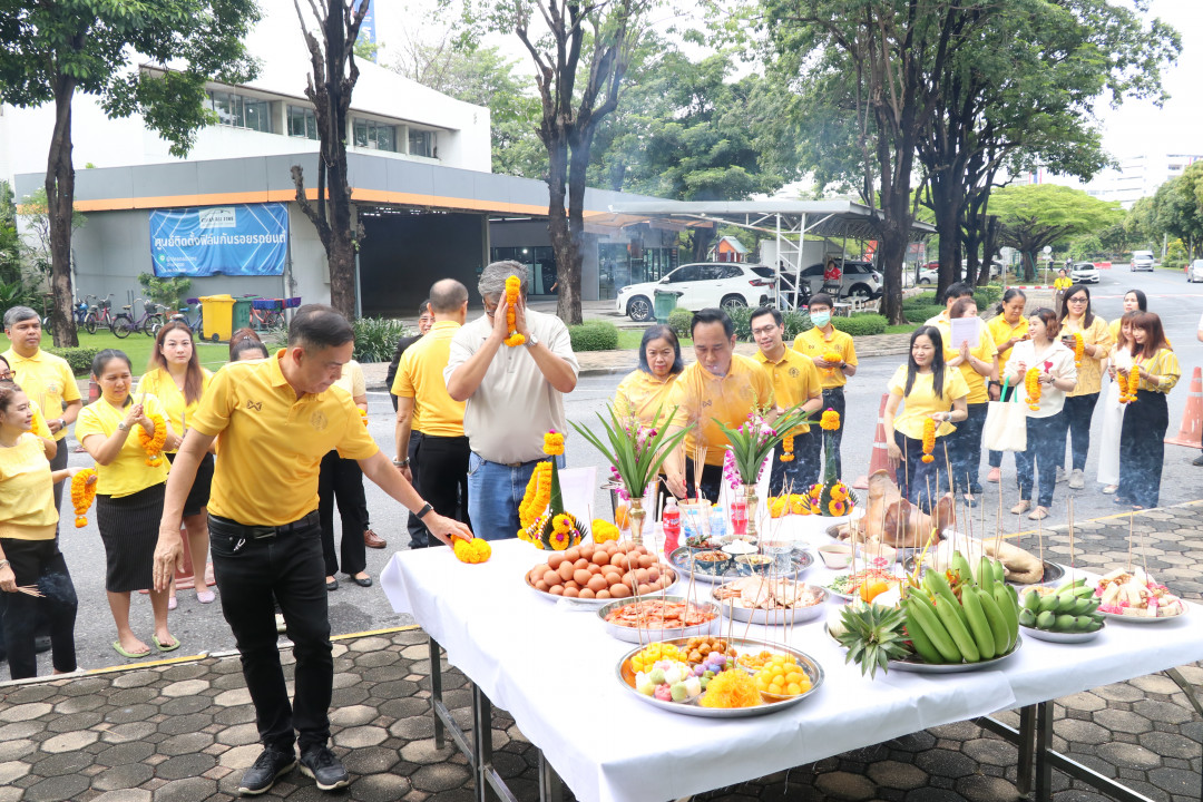 รูปภาพกิจกรรม สหกรณ์ออมทรัพย์การสื่อสารแห่งประเทศไทย กิจกรรม ทำบุญครบรอบ 56 ปี สอ.กสท. วันที่ 1 ตุลาคม 2568 59