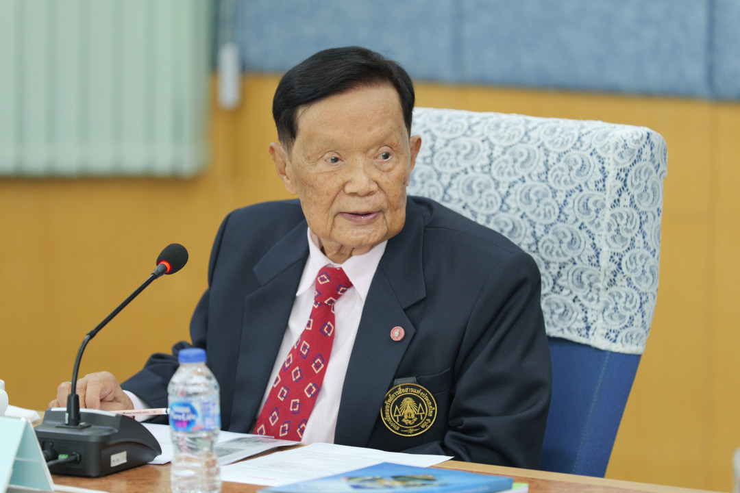 พิธีรดน้ำขอพรเนื่องในวันสงกรานต์ 2568 ภาพที่ 2